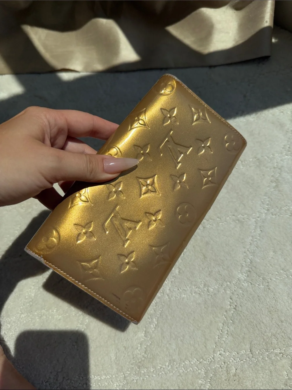 Louis Vuitton Gold Monogram Wallet - Picture 2 of 7